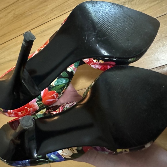 Steve Madden Varcityy Floral Multi D'Orsay Pumps - Picture 6 of 9